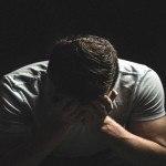 Myös miehiin sattuu – mutta saatamme välttää henkistä kipua pakenemalla
