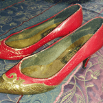 Suutarin tyttären kengät – joillekin kenkäpareille olen antanut nimenkin