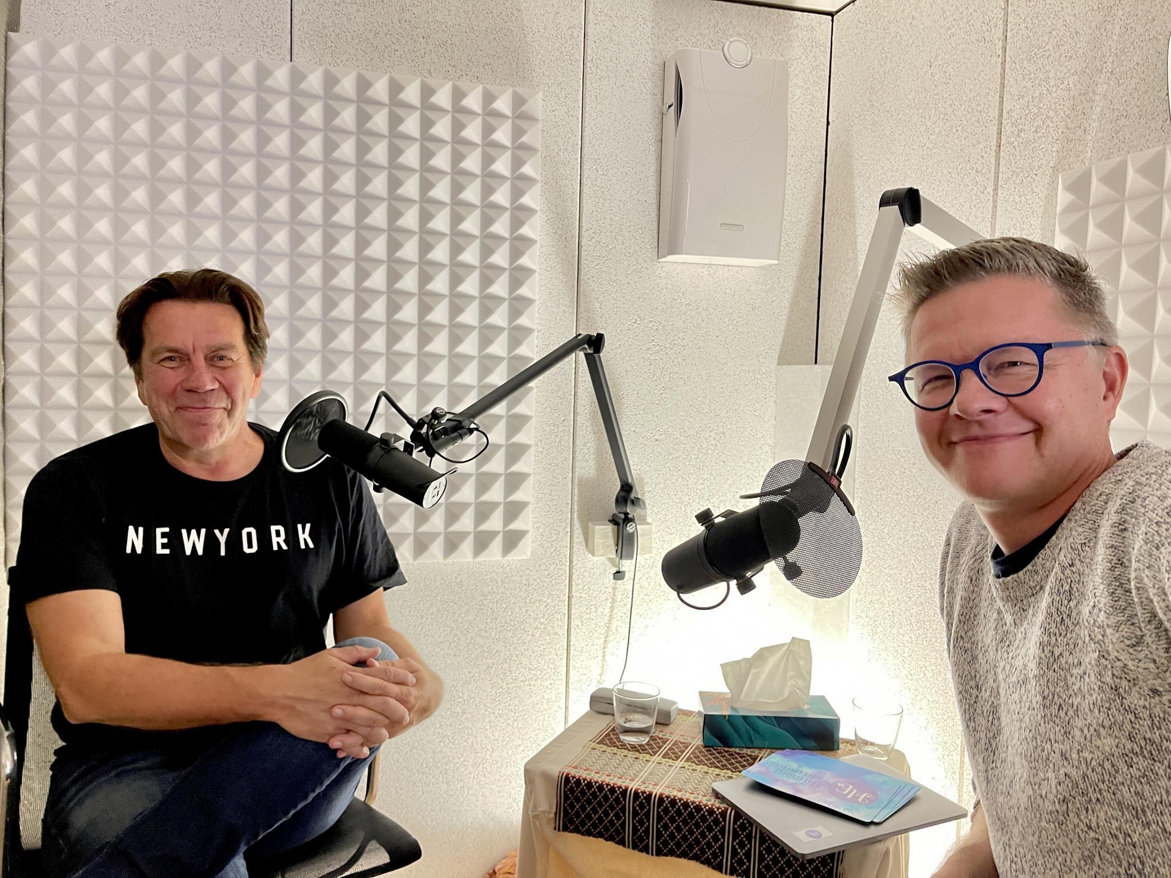 Valon pisaroita -podcastissa vieraana Mikko Kuustonen.