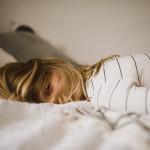 Nukutko sinä riittävästi? – Lue vinkit liian vähäisen unen ongelmiin eri ikävaiheissa