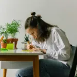 ADHD ja hyperfokus: miksi kiinnostava asia vie mukanaan, mutta arki jää kesken?